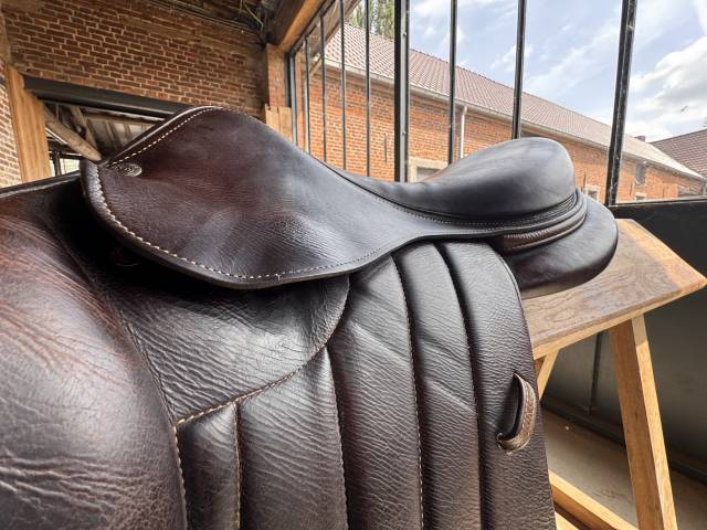 Sella da salto ostacoli Forestier  17.5" - 2023
