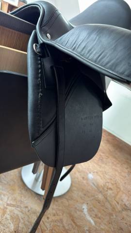 Sella da dressage   16" - 2020