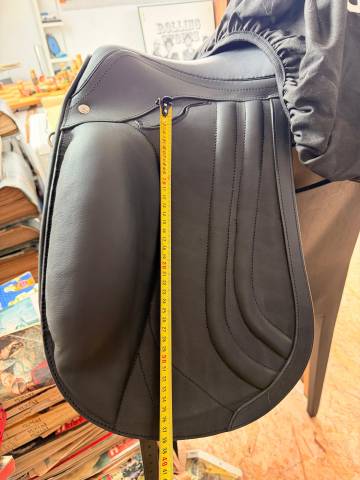 Sella da dressage   16" - 2020