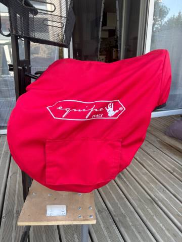 Sella da salto ostacoli Equipe  17.5" - 2020