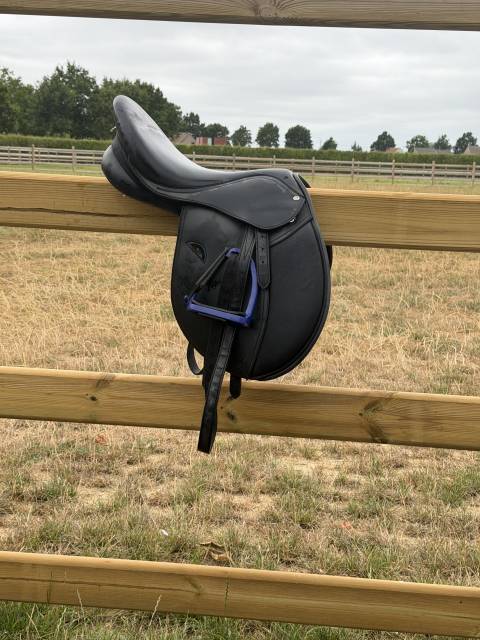 Selle primo Prezzo  Obstacle  16.5" - 2018