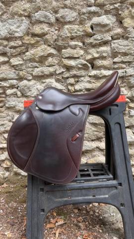 Sella da salto ostacoli Prestige Italia Michel Robert 17.5" - 2012