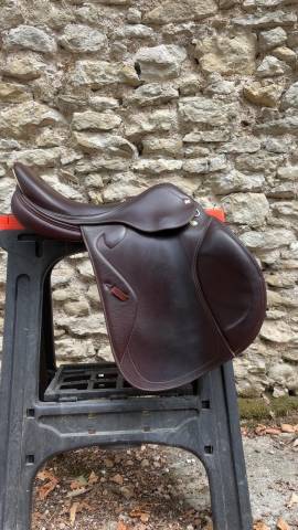 Sella da salto ostacoli Prestige Italia Michel Robert 17.5" - 2012