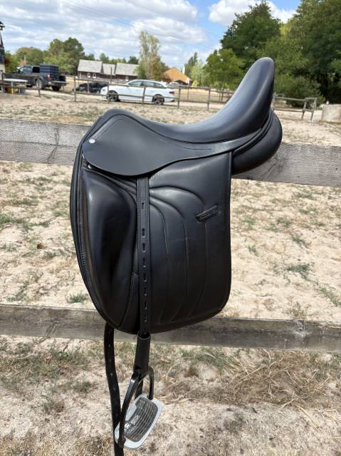 Sella da dressage Antar&egrave;s Alta&iuml;r 17" - 2015