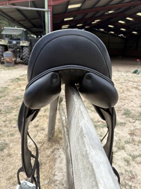Sella da dressage Antar&egrave;s Alta&iuml;r 17" - 2015