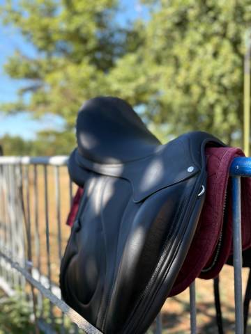Sella da dressage Antar&egrave;s  17" - 2017