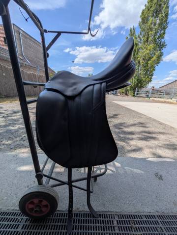 Sella da dressage Butet  17.5" - 2021