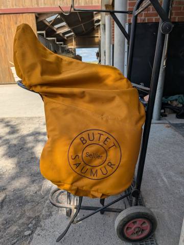 Sella da dressage Butet  17.5" - 2021