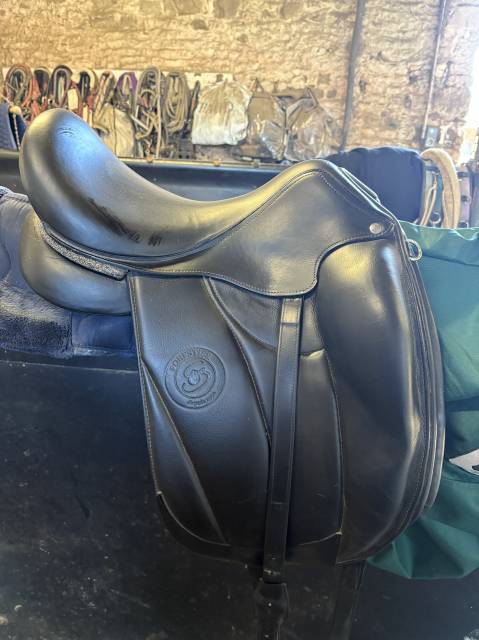 Sella da dressage Forestier  17" - 2023