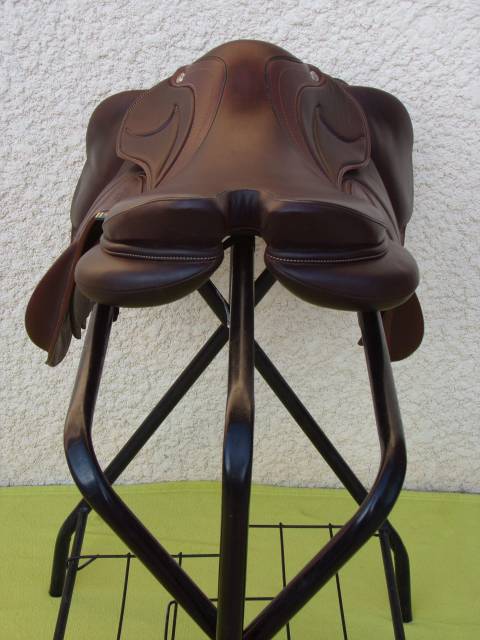 Sella da salto ostacoli Devoucoux Chiberta Enara 17.5" - 2025
