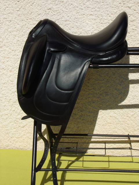 Sella da dressage Devoucoux  18" - 2021