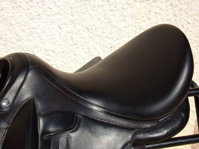 Sella da dressage Devoucoux  18" - 2021
