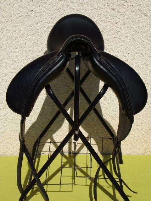Sella da dressage Devoucoux  18" - 2021