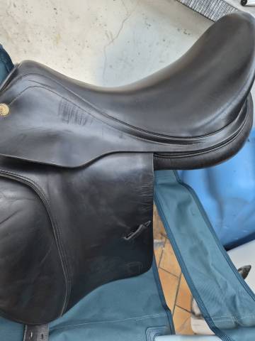 Sella da dressage Prestige Italia Leonardo  17.5" - 2018