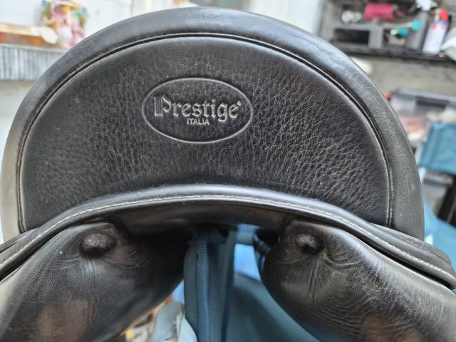 Sella da dressage Prestige Italia Leonardo  17.5" - 2018
