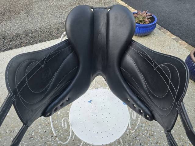 Sella da dressage Antar&egrave;s  17.5" - 2021