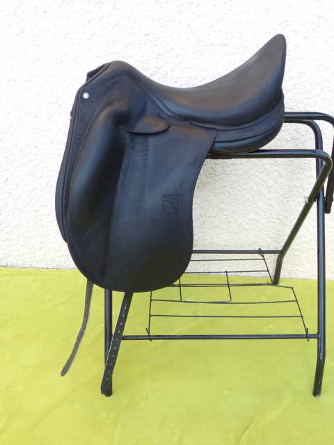 Sella da dressage Childeric  18" - 2021