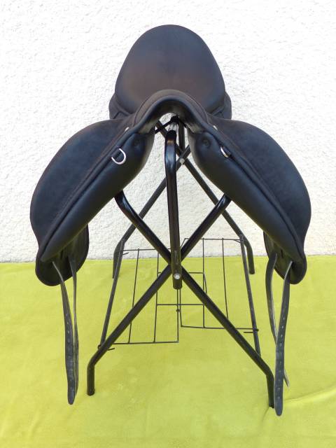 Sella da dressage Childeric  18" - 2021
