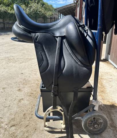 Sella da dressage Antar&egrave;s  17.5" - 2019