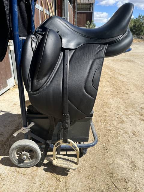 Sella da dressage Antar&egrave;s  17.5" - 2019