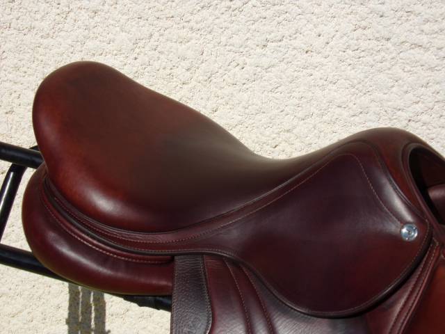 Sella da salto ostacoli CWD  17.5" - 2024
