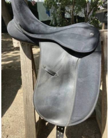Sella da dressage  Showmaster  18" - 2022