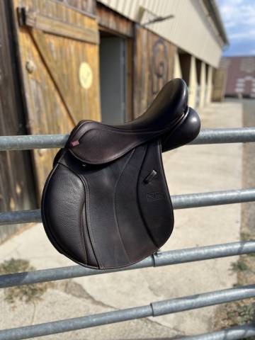 Sella mista GFS  17" - 2024