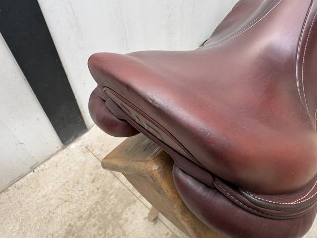 Sella da salto ostacoli CWD  17.5" - 2024
