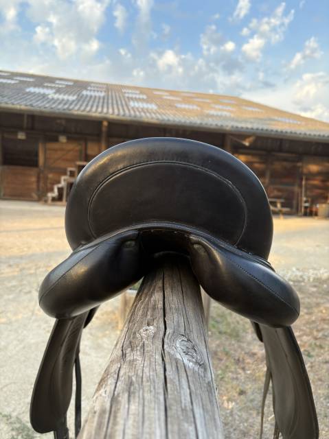 Sella da dressage Devoucoux  18" - 2015