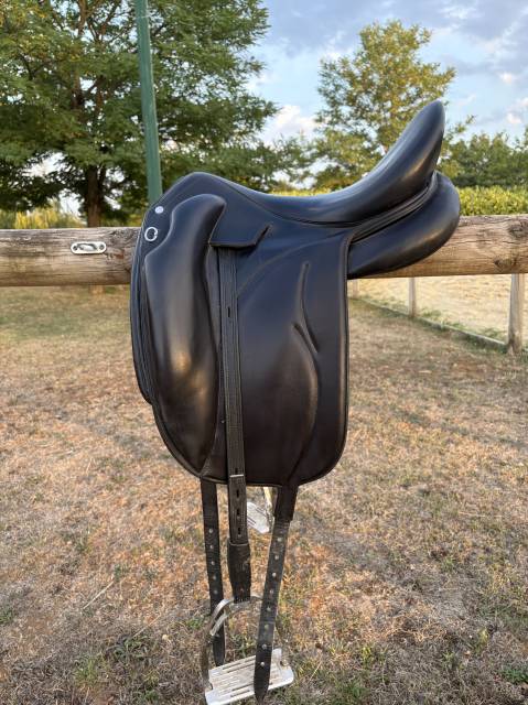 Sella da dressage Devoucoux  18" - 2015
