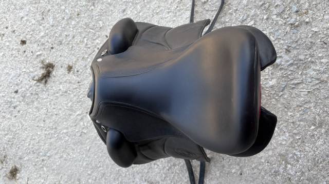 Sella da dressage Forestier  17.5" - 2023