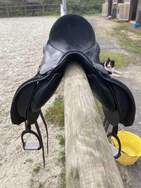 Sella da dressage Sommer Somero 17.5" - 2017