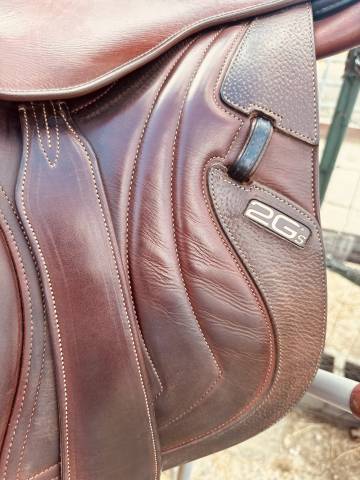Sella da salto ostacoli CWD  17" - 2023