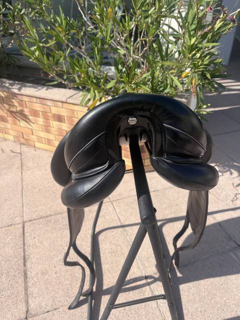 Sella da dressage Devoucoux  17.5" - 2017