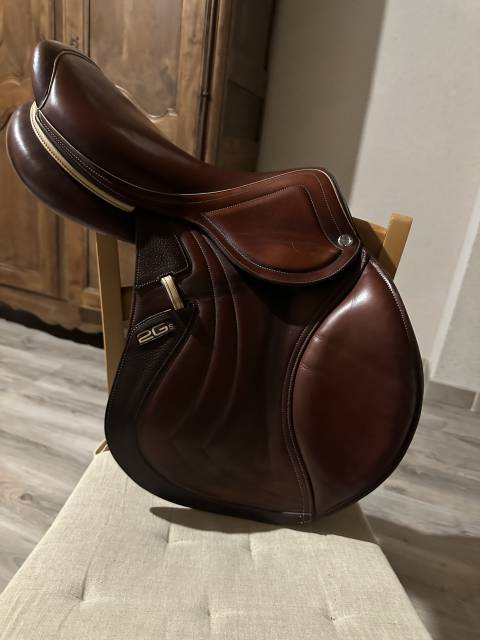 Sella da salto ostacoli CWD  17" - 2019