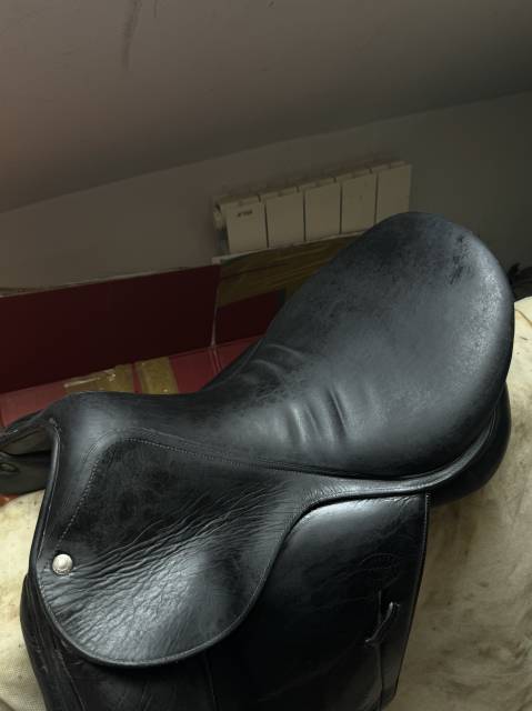 Sella da dressage Devoucoux  17.5" - 1996