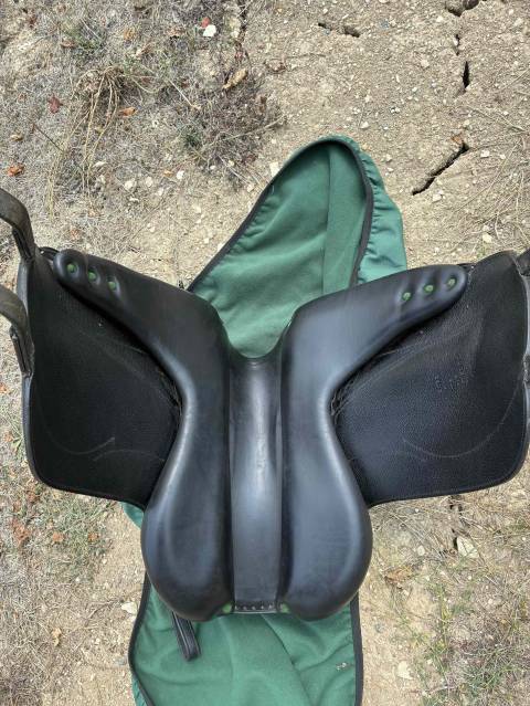Sella da dressage Devoucoux  17.5" - 2012