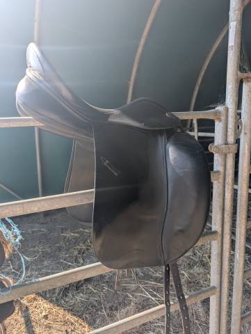 Sella da dressage Prestige Italia  16" - 2010