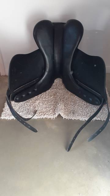 Sella da dressage  Olivier Arnal Dressage  17.5" - 2023