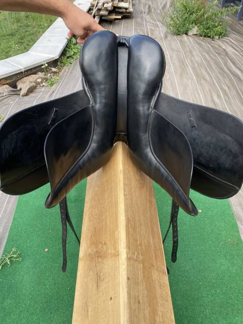 Sella da dressage Henri de Rivel  16.5" - 2010