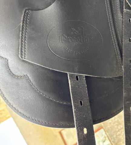 Sella da dressage Prestige Italia  17" - 2011