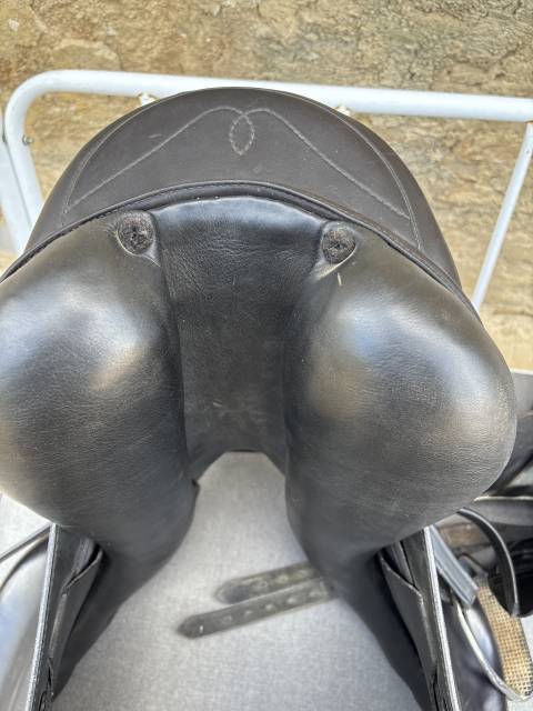 Sella da dressage Prestige Italia  17" - 2011