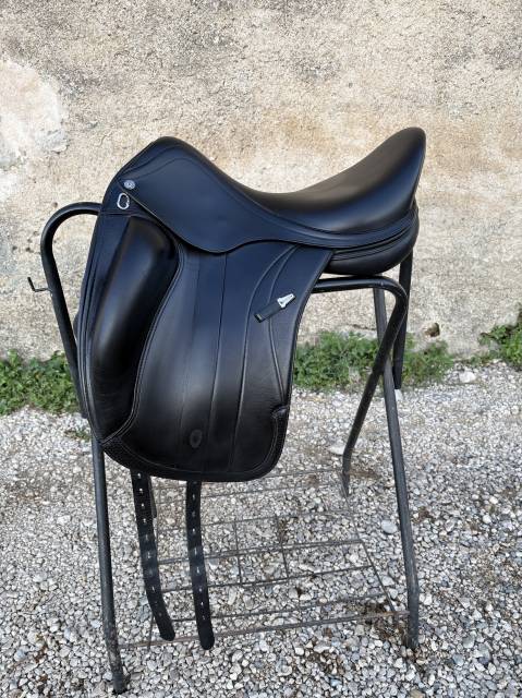 Sella da dressage Equipe  17.5" - 2022