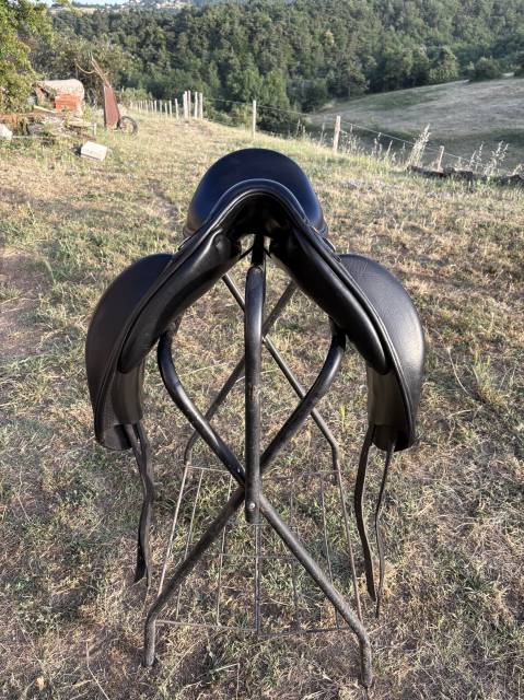 Sella da dressage Equipe  17.5" - 2022