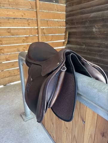 Sella mista Childeric FMP 17.5" - 2023