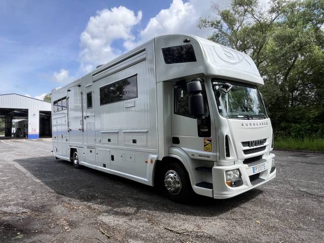 Camion per Cavalli Iveco IVECO EUROCARGO 160E28 STX POP OUT 2010 Occasione