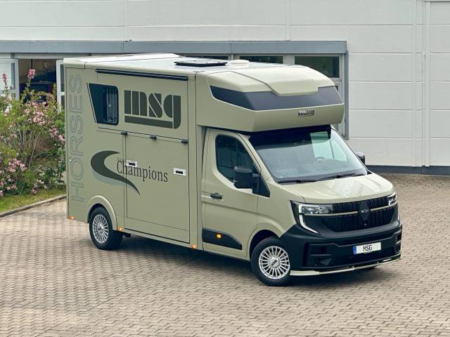 Van per Cavalli Renault RENAULT MASTER 170 MSG STALLION LIGHT AUTOMATIQUE 2026 Nuovo