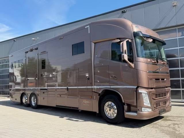 Camion per Cavalli Volvo VOLVO FH 500 ROELOFSEN RR6 POP OUT & PUSH UP 2016 Occasione