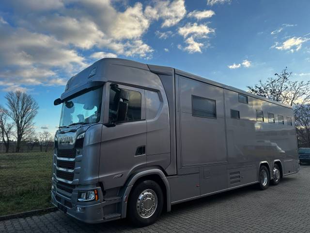 Camion per Cavalli HTI SCANIA S460 HTI PROFESSIONAL 7 2026 Nuovo