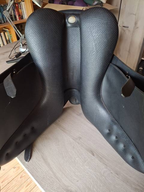 Sella da dressage Wintec  17" - 2012